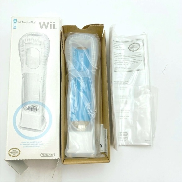 NINTENDO Wii Official OEM Motion Plus Adapter With Sleeve Brand New Open Box - Picture 2 of 4